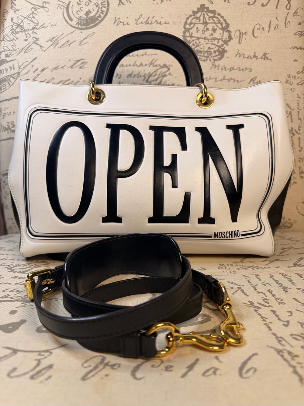 Moschino Mainline Leather Open/Closed Sign Novelty Crossbody Tote Bag EUC